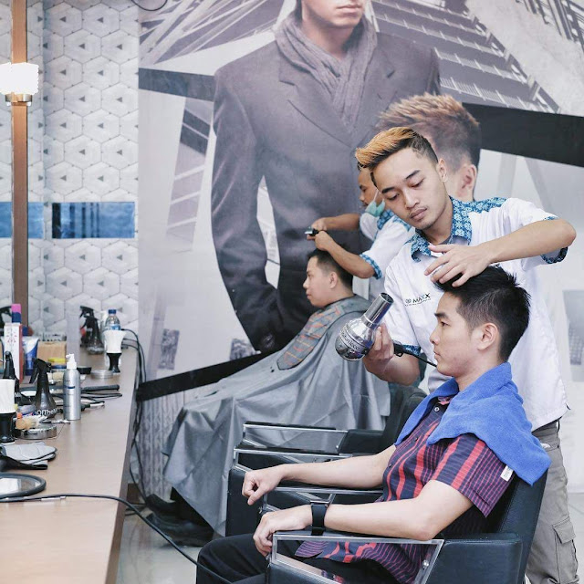 Rudy Hadisuwarno Salon Pondok Indah Mall 2