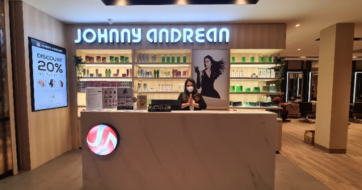 Johnny Andrean Salon Blok M Plaza