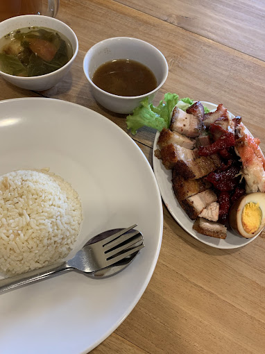 Kacamata restoran PIK